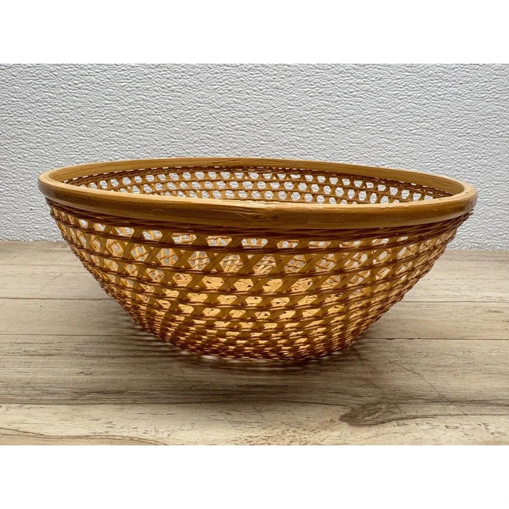 Vtg Handwoven Bamboo Round Wicker Basket 9